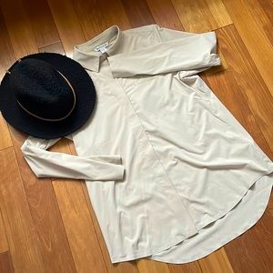 Athleta women’s long sleeve blouse